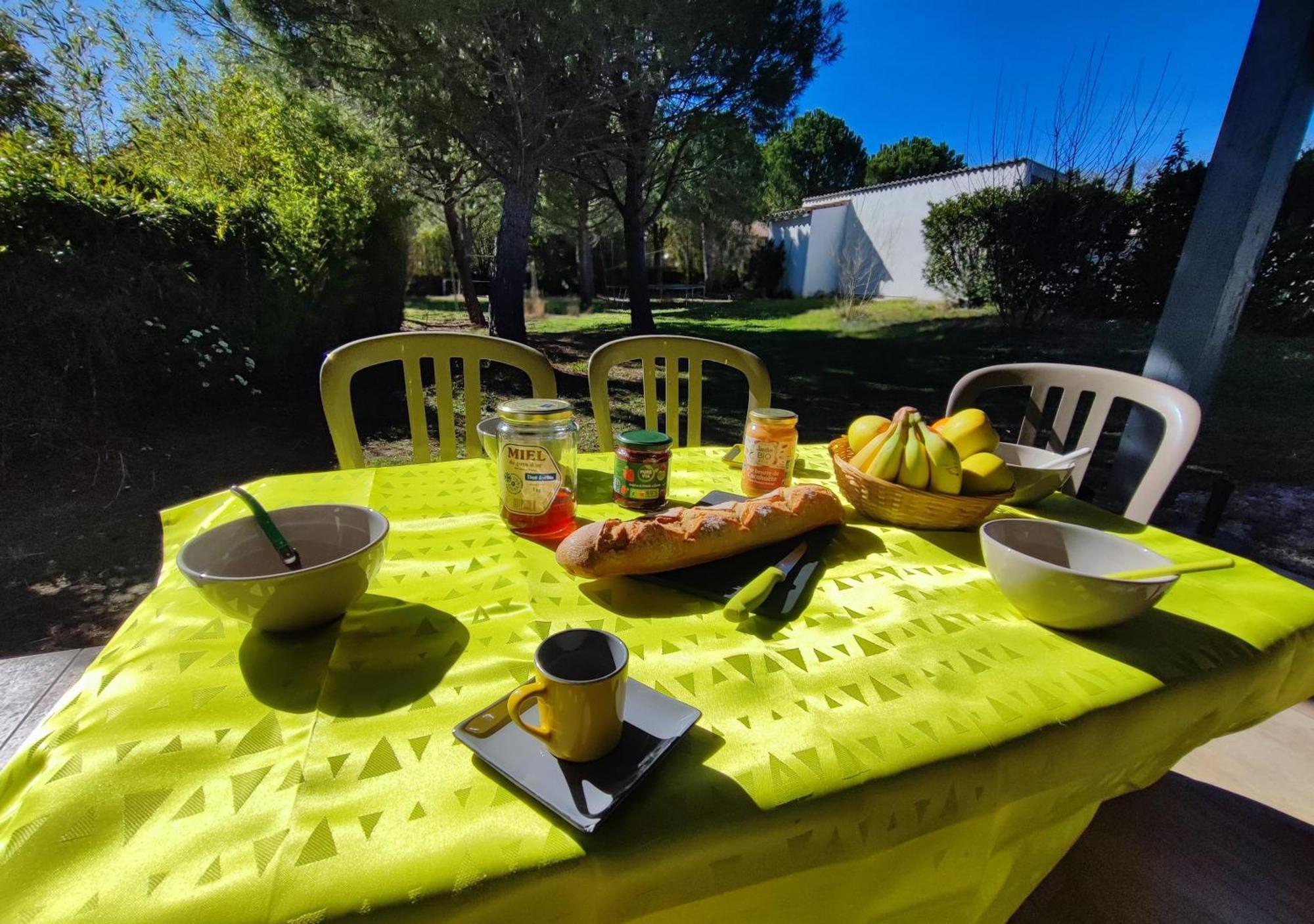 Les Gites De Ginestas Luaran gambar